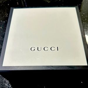 Gucci belt gift box with a dust bag